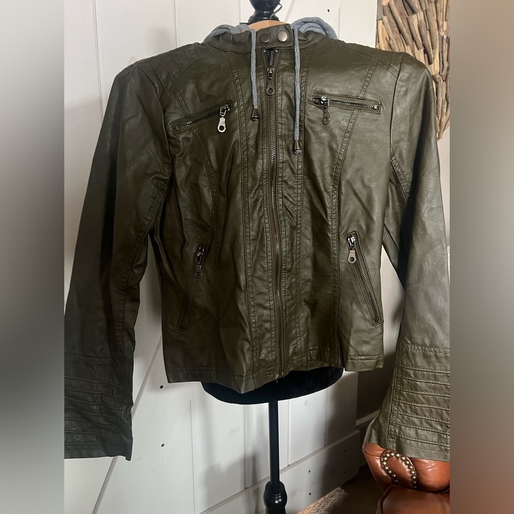 Women’s Olive Green Hooded Jacket Size Small